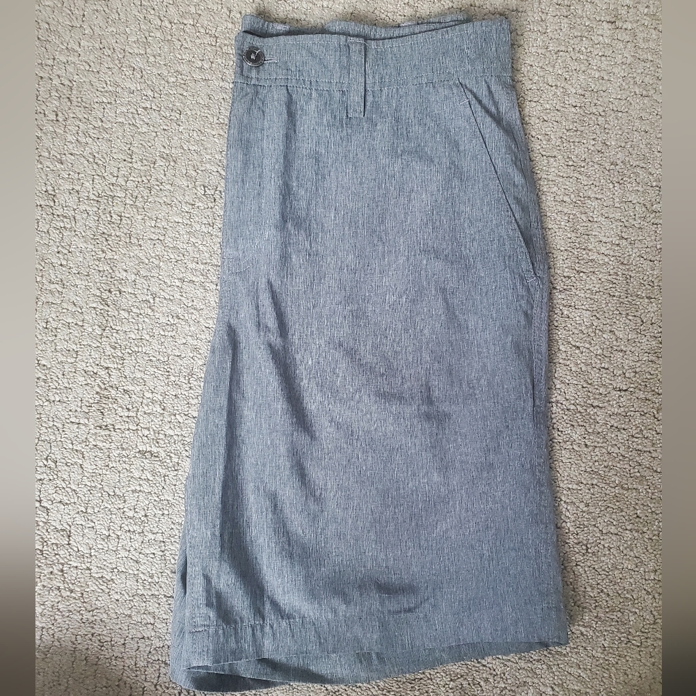 Active wear shorts